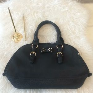 Black bow bag